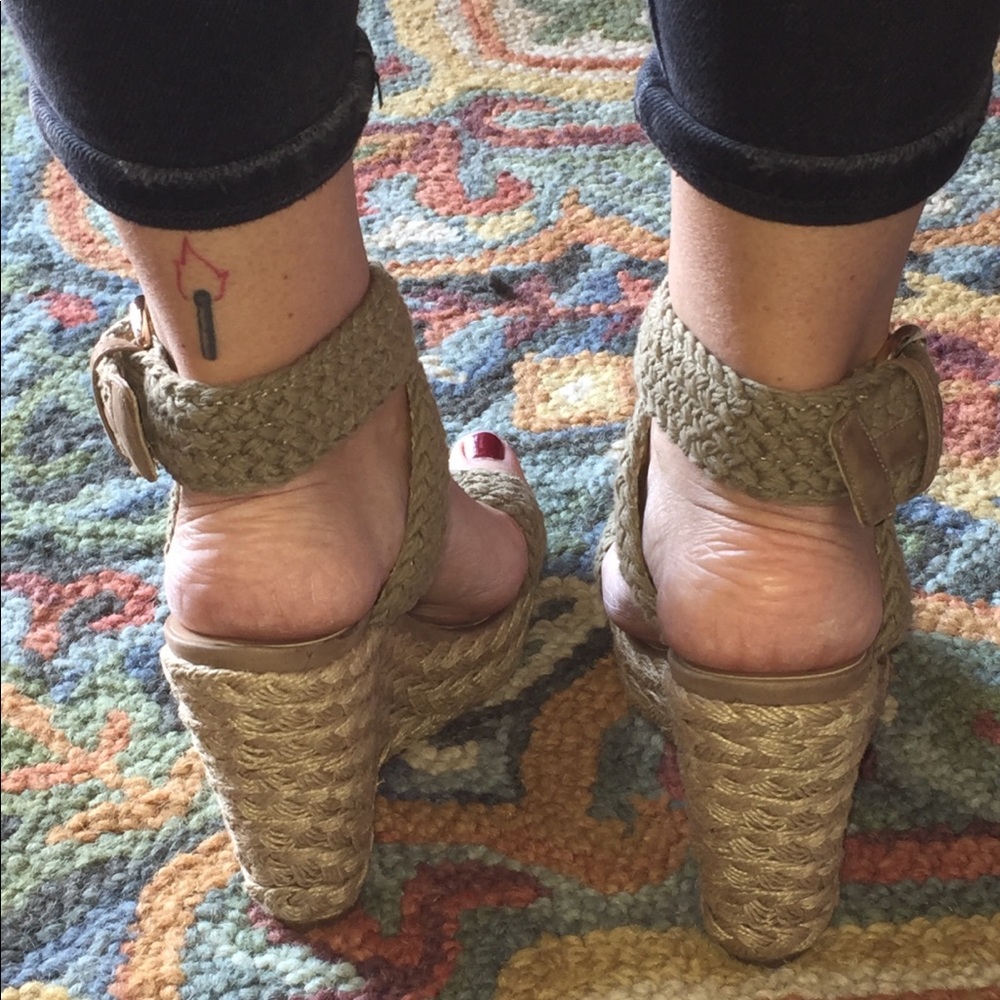 Stuart Weitzman Alex Tan Espadrilles - Picture 4 of 8